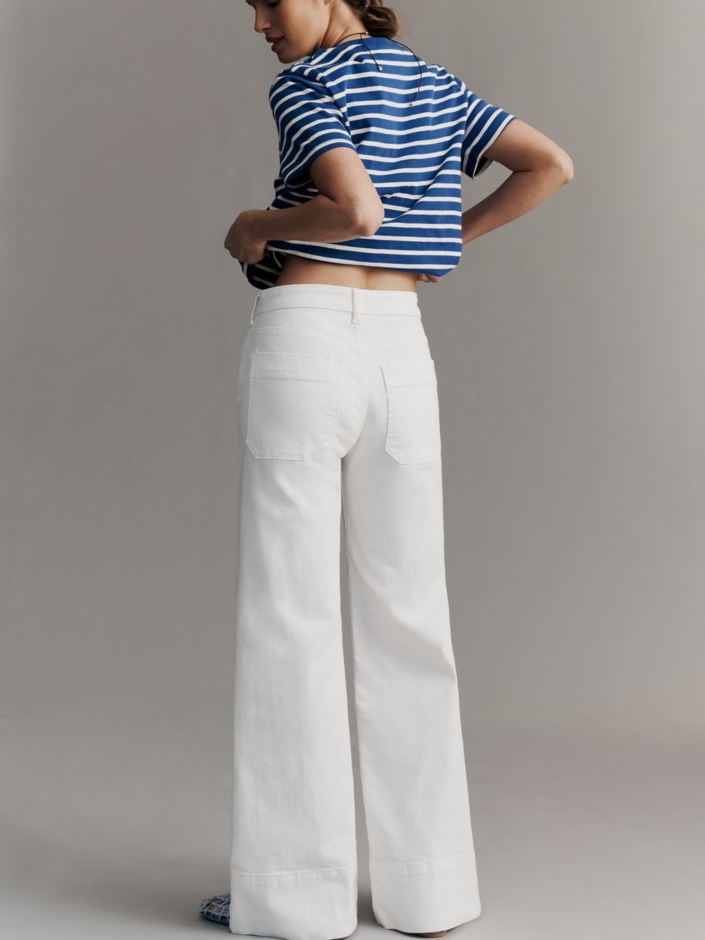 Pilcro Rylan Relaxed Wide-Leg High-Rise Flare Jeans NWT - Picture 4 of 6